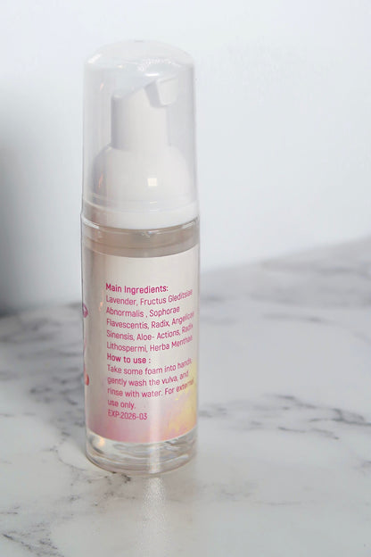 Feminine Foam Wash - Strawberry